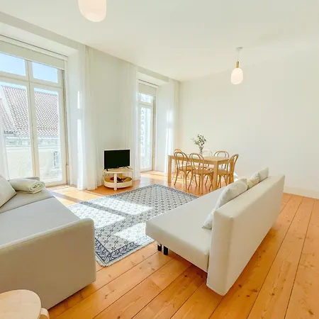 Arsenal 108, Design - New Light Downtown Chiado And River 公寓