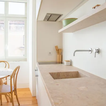 Arsenal 108, Design - New Light Downtown Chiado And River Apartment *