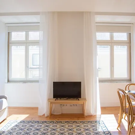 Daire Arsenal 108, Design - New Light Downtown Chiado And River *