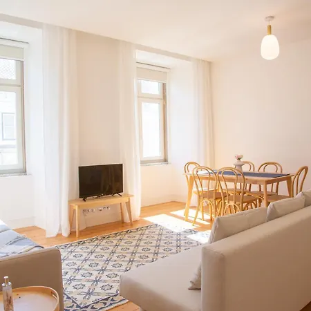 Daire Arsenal 108, Design - New Light Downtown Chiado And River *