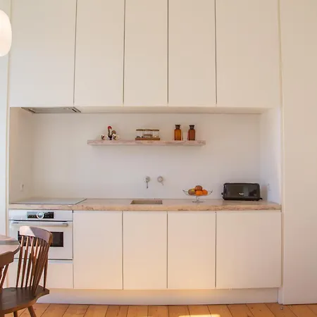 Daire Arsenal 108, Design - New Light Downtown Chiado And River *