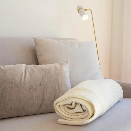 Arsenal 108, Design - New Light Downtown Chiado And River Lisbon